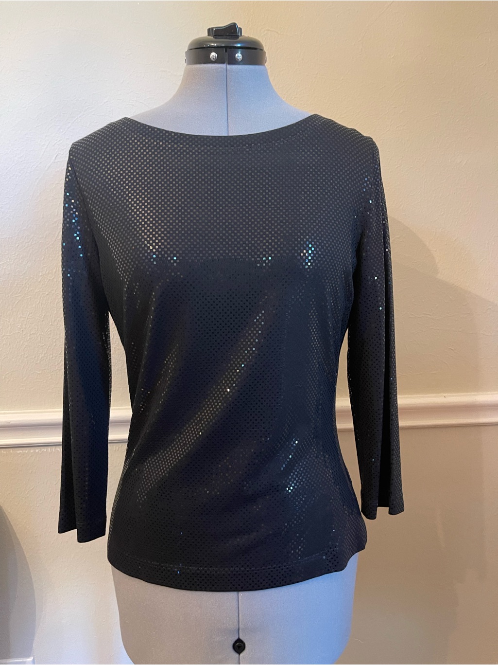 St. John Black Sequin Long Sleeve Scoop Neck Top